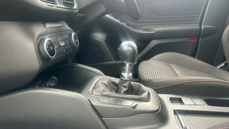 Ford Focus 1.0 EcoBoost Hybrid mHEV 125 ST-Line Edition 5dr Petrol Hatchback